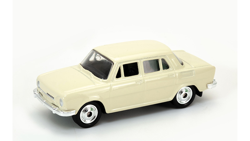 Skoda 100